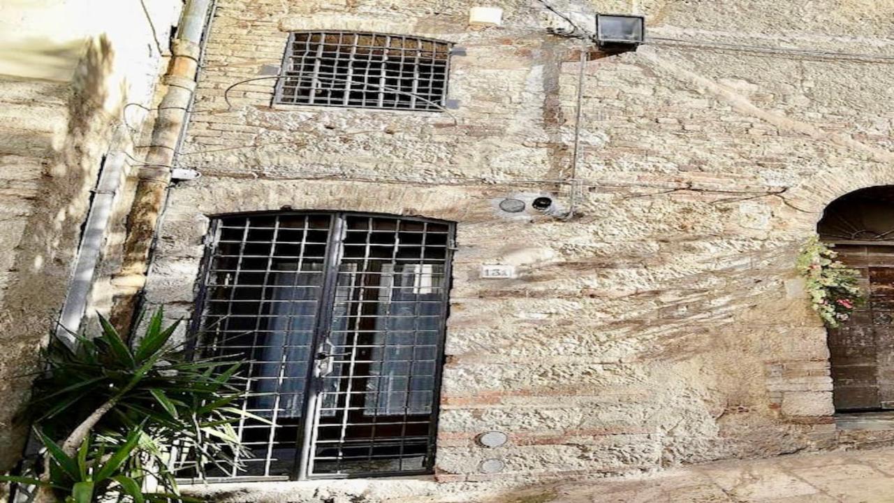Authentic Cave House In The Heart Of The Village! Massa Marittima Eksteriør billede